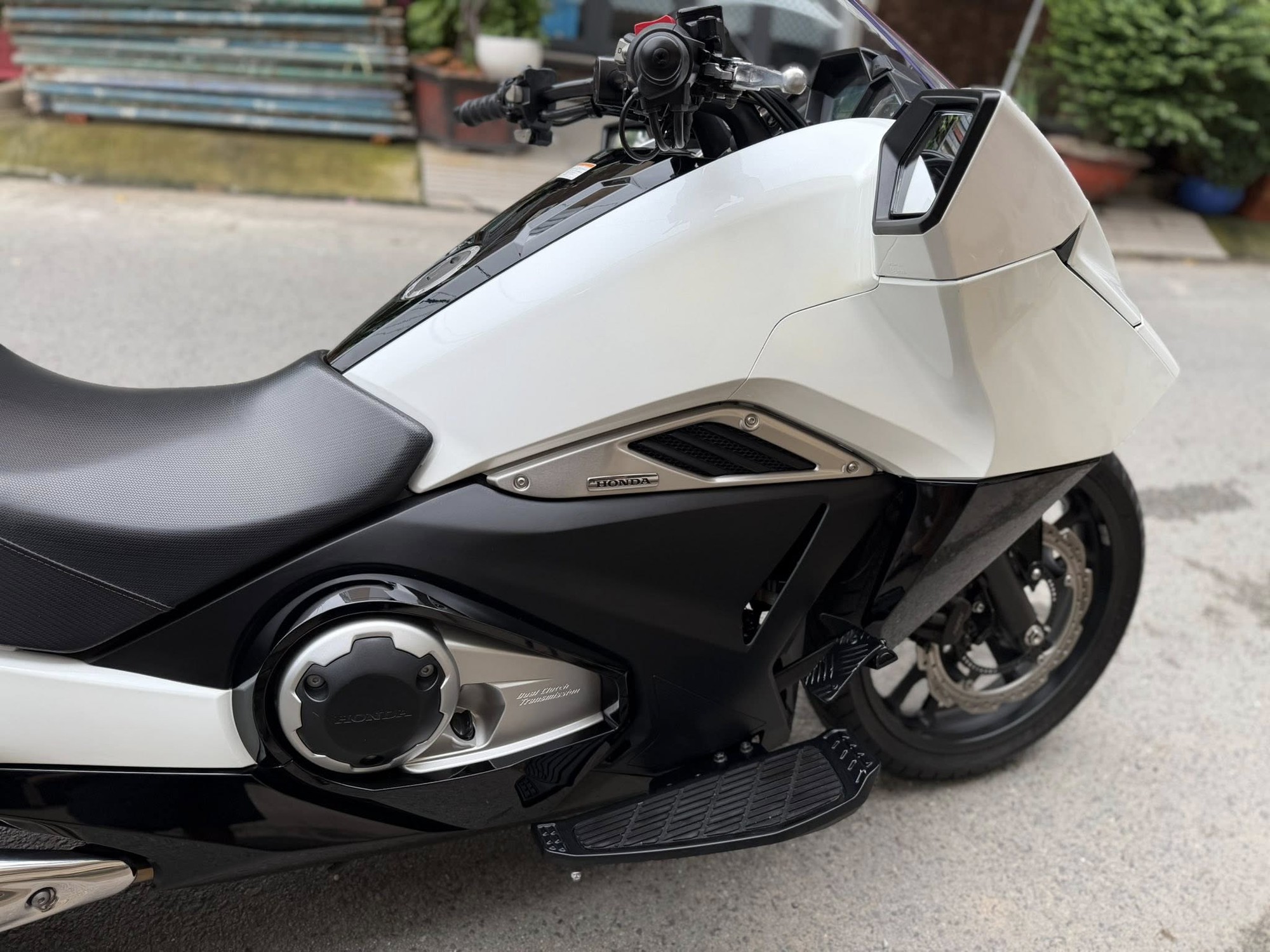 Xe tay ga 'phi thuyền' của Honda đang được rao bán ở Việt Nam, dùng chung một thứ với xe dẫn đoàn CSGT- Ảnh 11.