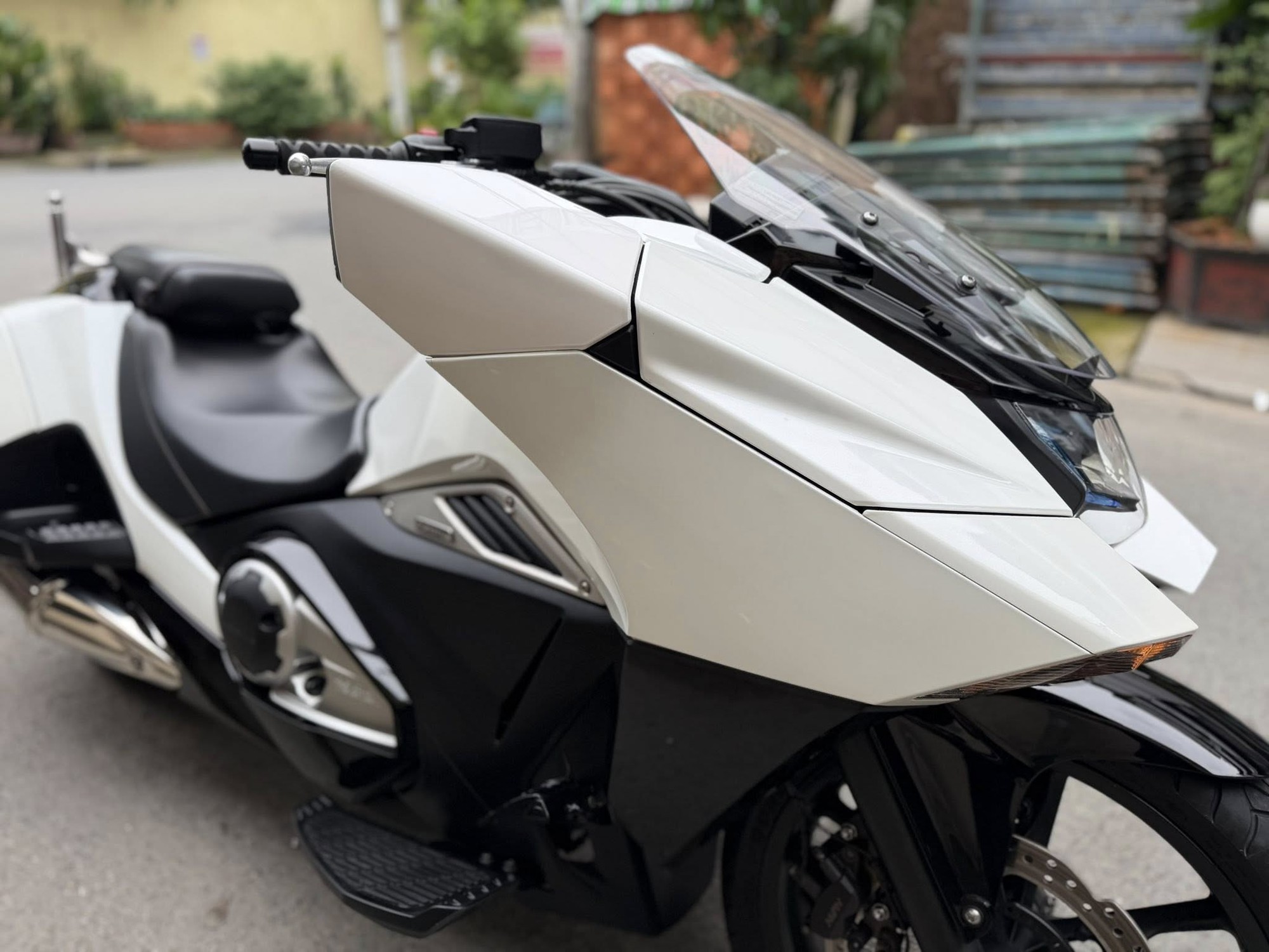 Xe tay ga 'phi thuyền' của Honda đang được rao bán ở Việt Nam, dùng chung một thứ với xe dẫn đoàn CSGT- Ảnh 7.