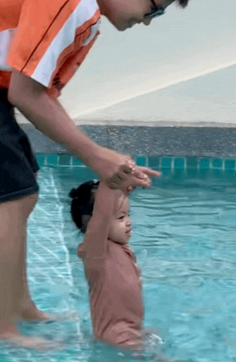 Đẻ con gái như bé út nhà Đông Nhi: Cô nhóc Hannie Đẻ con gái như bé út nhà Đông Nhi: Cô nhóc Hannie