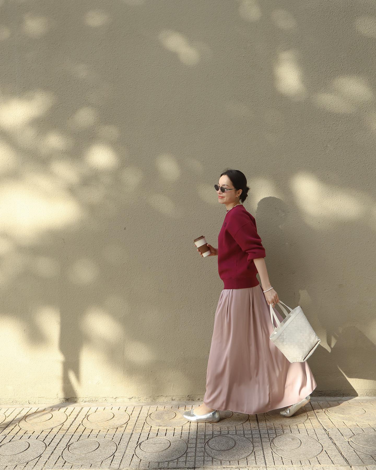 Cao chưa tới 1m60 nhưng Lê Hà Trúc vẫn hack dáng siêu đỉnh khi đi giày bệt, tất cả là nhờ 4 kiểu trang phục- Ảnh 10.