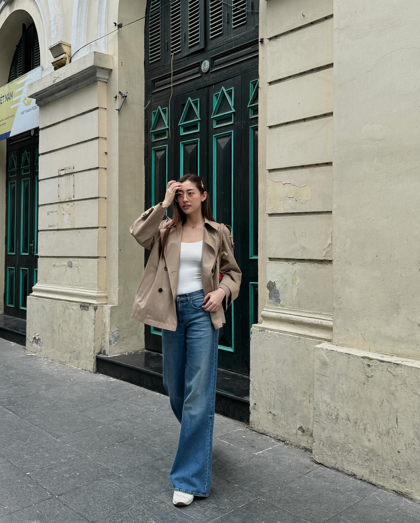 4 kiểu quần jeans đẹp trường tồn trong tủ đồ của mỹ nhân Việt: Vừa trẻ vừa sang, mặc quanh năm không thấy chán- Ảnh 10.