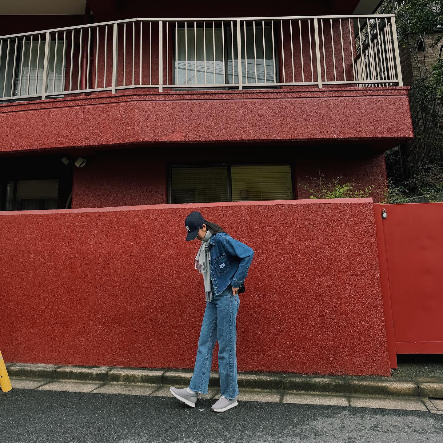 4 kiểu quần jeans đẹp trường tồn trong tủ đồ của mỹ nhân Việt: Vừa trẻ vừa sang, mặc quanh năm không thấy chán- Ảnh 1.