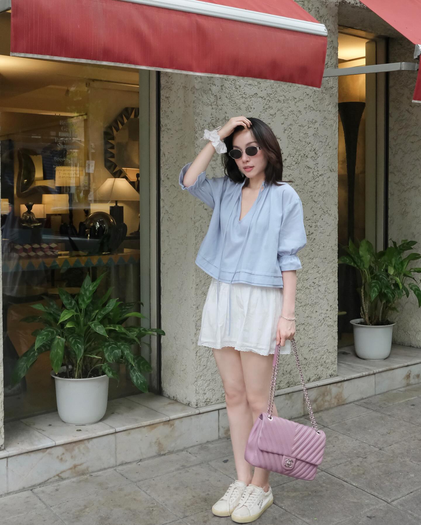 Cao chưa tới 1m60 nhưng Lê Hà Trúc vẫn hack dáng siêu đỉnh khi đi giày bệt, tất cả là nhờ 4 kiểu trang phục- Ảnh 3.