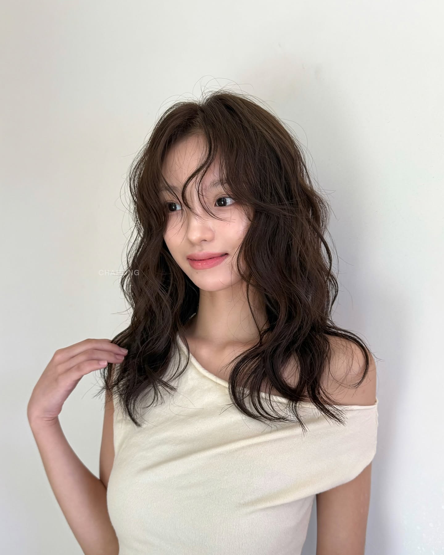 5 kiểu tóc layer được yêu thích nhất hiện nay, cắt xong là chạm đỉnh nhan sắc- Ảnh 10. 5 kiểu tóc layer được yêu thích nhất hiện nay, cắt xong là chạm đỉnh nhan sắc- Ảnh 10.