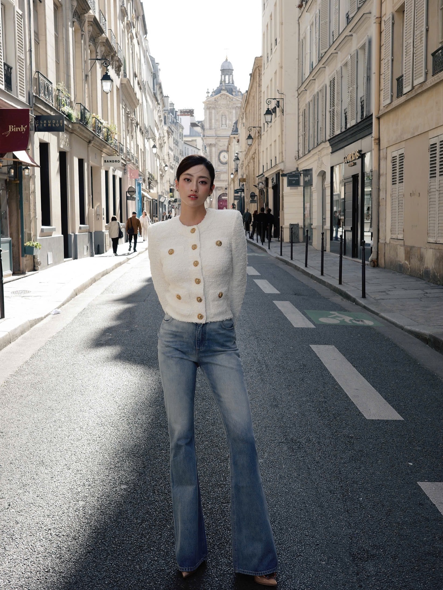 4 kiểu quần jeans đẹp trường tồn trong tủ đồ của mỹ nhân Việt: Vừa trẻ vừa sang, mặc quanh năm không thấy chán- Ảnh 5.