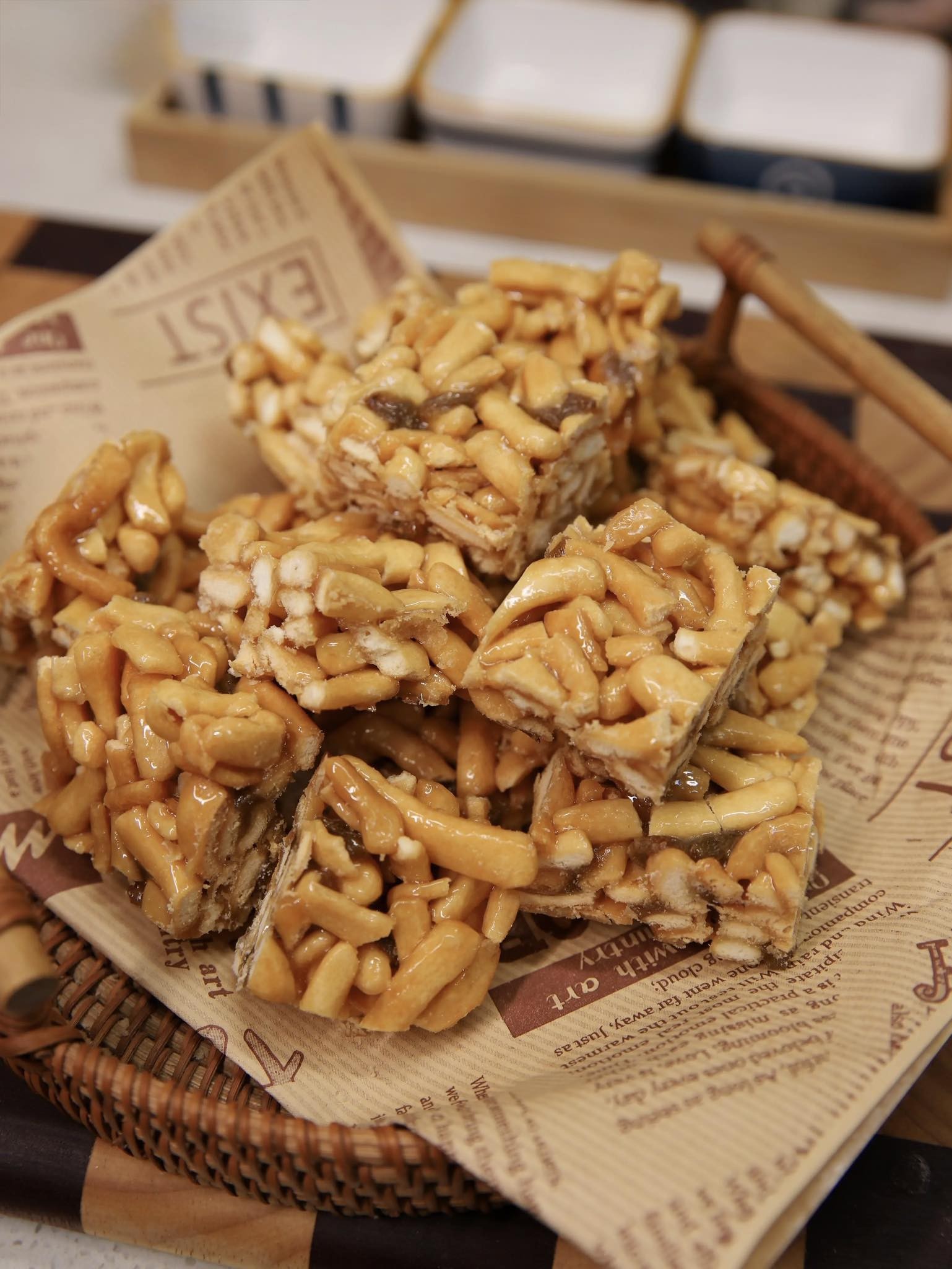 2 quả trứng gà trộn với 1 bát bột mì làm thành món bánh nhâm nhi ngày đông cực ngon được cả nhà yêu thích- Ảnh 8. 2 quả trứng gà trộn với 1 bát bột mì làm thành món bánh nhâm nhi ngày đông cực ngon được cả nhà yêu thích- Ảnh 8.