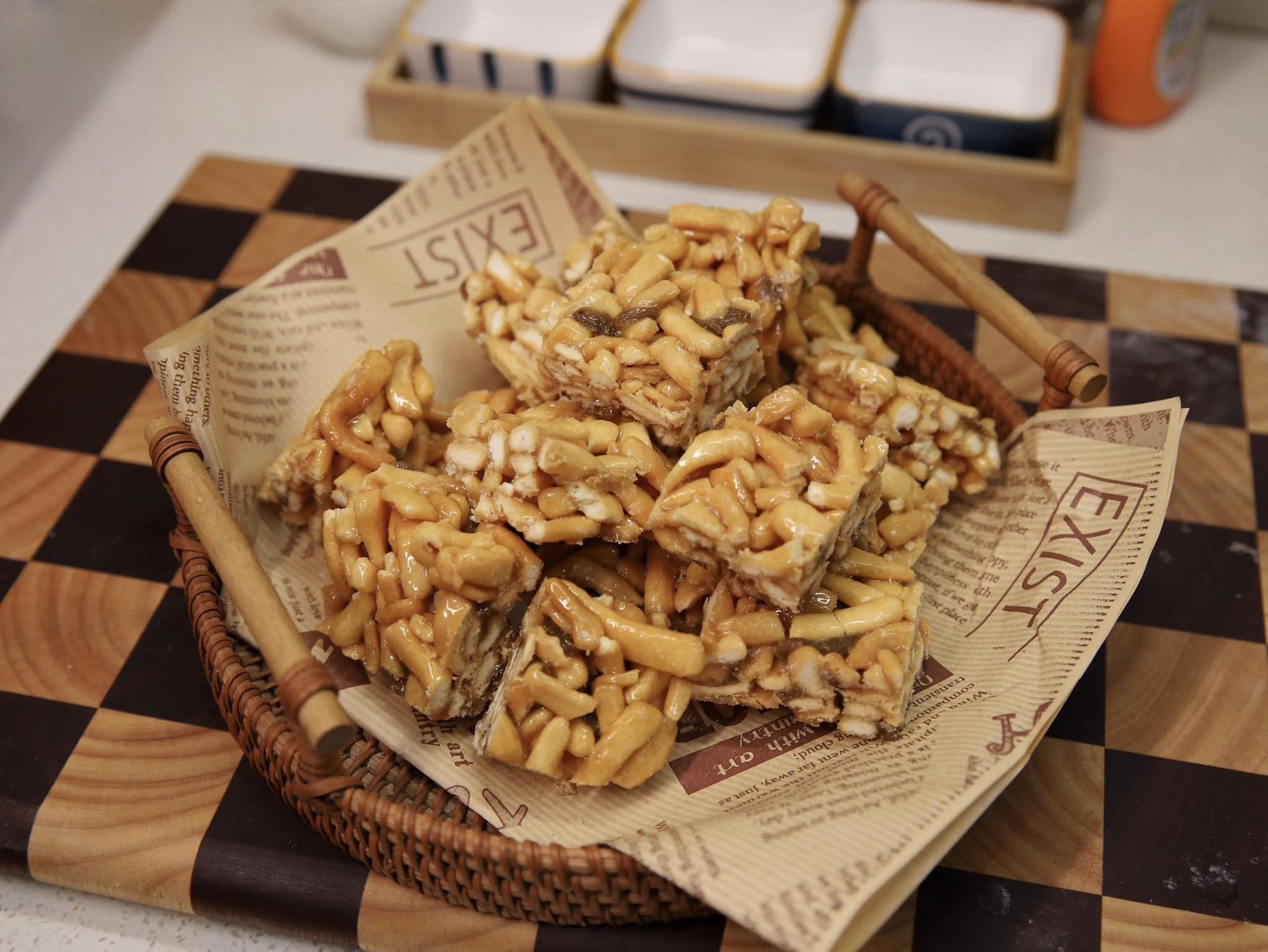 2 quả trứng gà trộn với 1 bát bột mì làm thành món bánh nhâm nhi ngày đông cực ngon được cả nhà yêu thích- Ảnh 9. 2 quả trứng gà trộn với 1 bát bột mì làm thành món bánh nhâm nhi ngày đông cực ngon được cả nhà yêu thích- Ảnh 9.