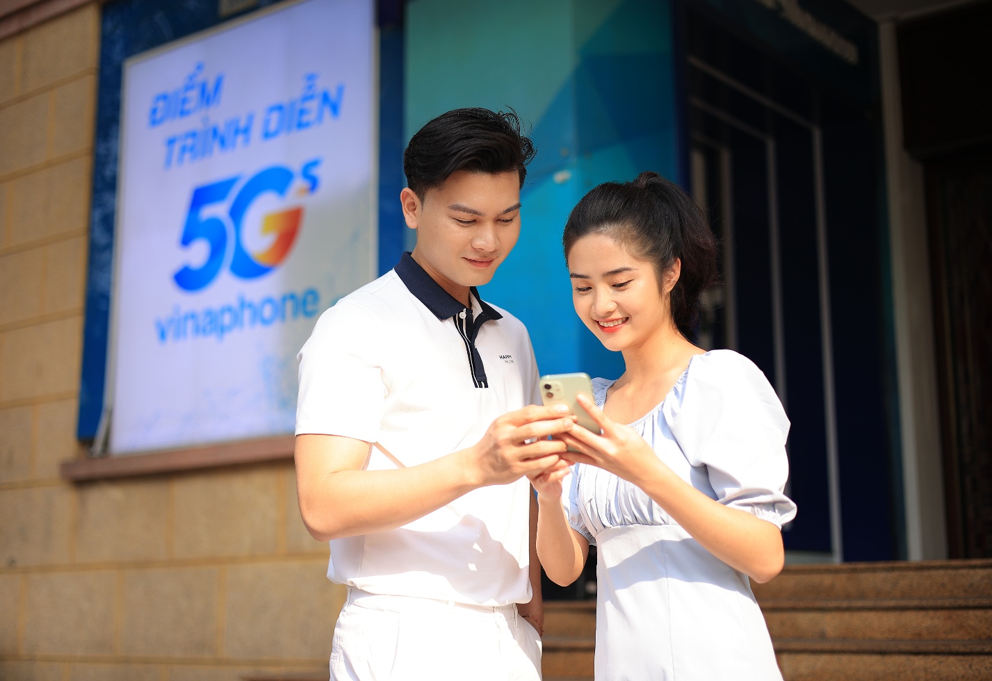 VNPT mở hàng Tết 2026 bằng loạt quà công nghệ siêu xịn: iPhone 17 “bay” về tay khách hàng trên toàn quốc- Ảnh 3.