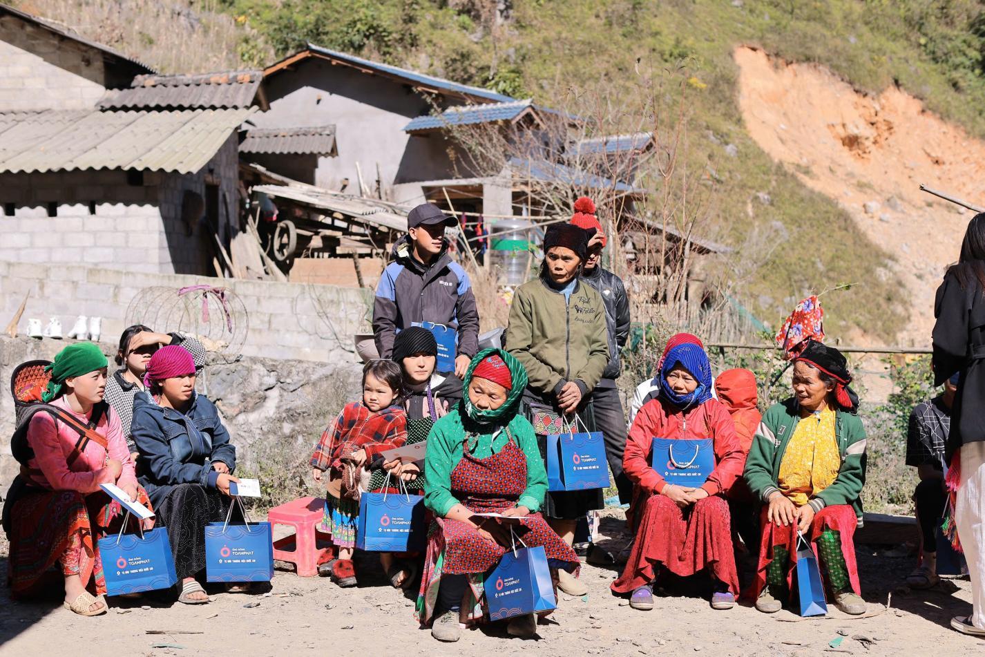 Ống đồng Toàn Phát "Chung tay vì mùa đông ấm" thắp lửa yêu thương tại Tuyên Quang- Ảnh 5.