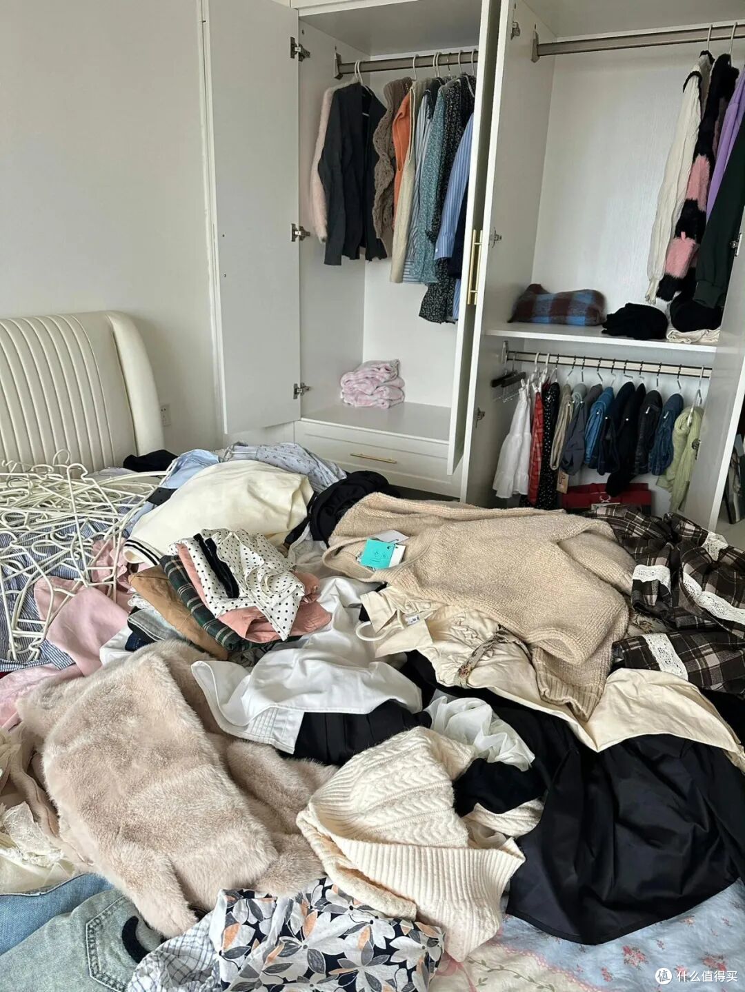 Bước vào tuổi 40 tôi nhận ra: 5 món càng giữ càng rối, bỏ đi thấy cuộc sống “dễ thở” hơn hẳn- Ảnh 2. Bước vào tuổi 40 tôi nhận ra: 5 món càng giữ càng rối, bỏ đi thấy cuộc sống “dễ thở” hơn hẳn- Ảnh 2.