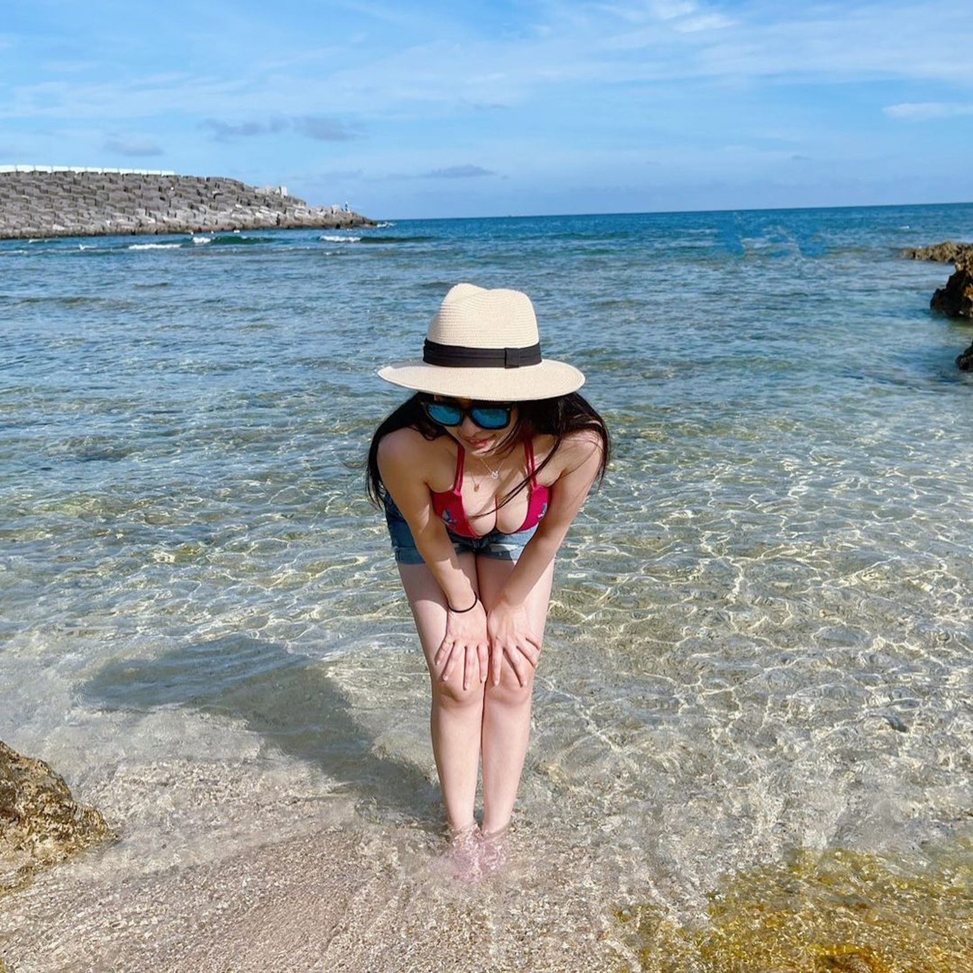 photo-1765351744002 photo-1765351744002