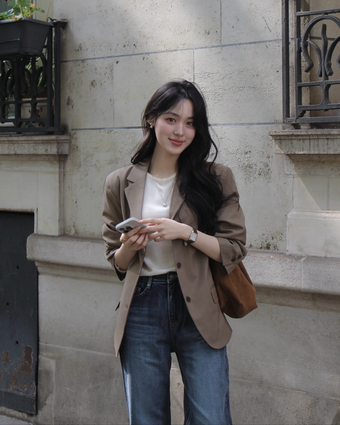 5 cách diện đồ hack tuổi không bao giờ sai, ai mặc cũng đẹp- Ảnh 7. 5 cách diện đồ hack tuổi không bao giờ sai, ai mặc cũng đẹp- Ảnh 7.