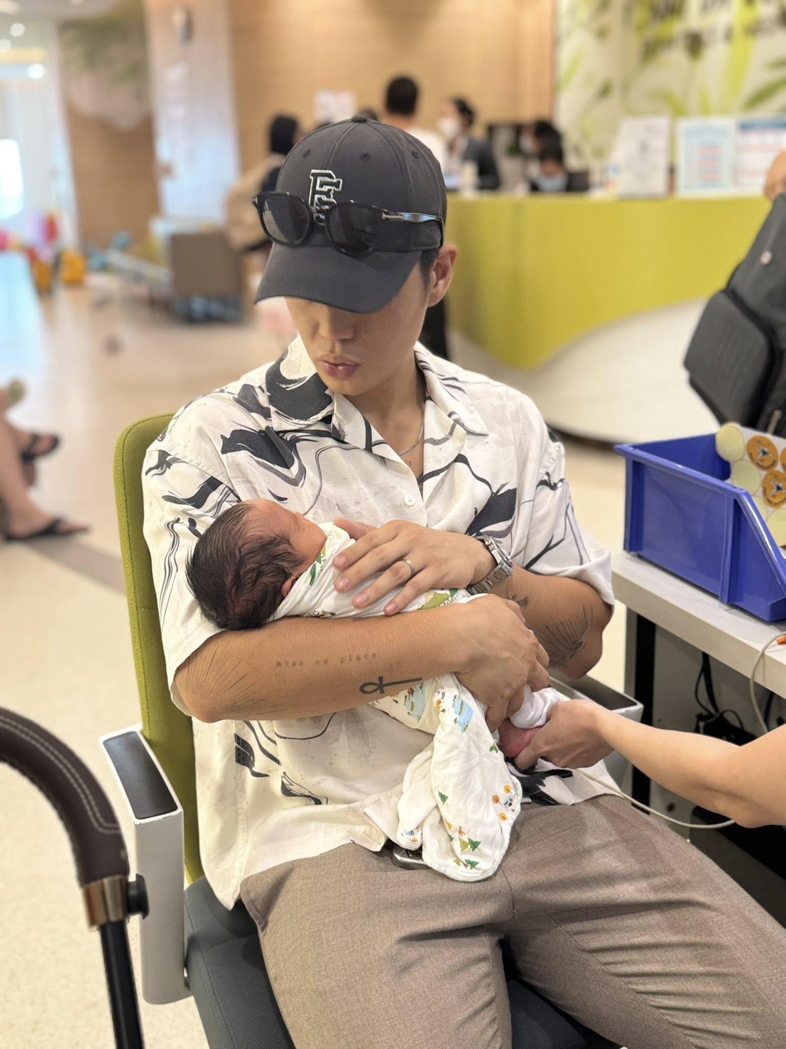 Cuối cùng mẹ bỉm Ngô Thanh Vân cũng chịu hé lộ Cuối cùng mẹ bỉm Ngô Thanh Vân cũng chịu hé lộ