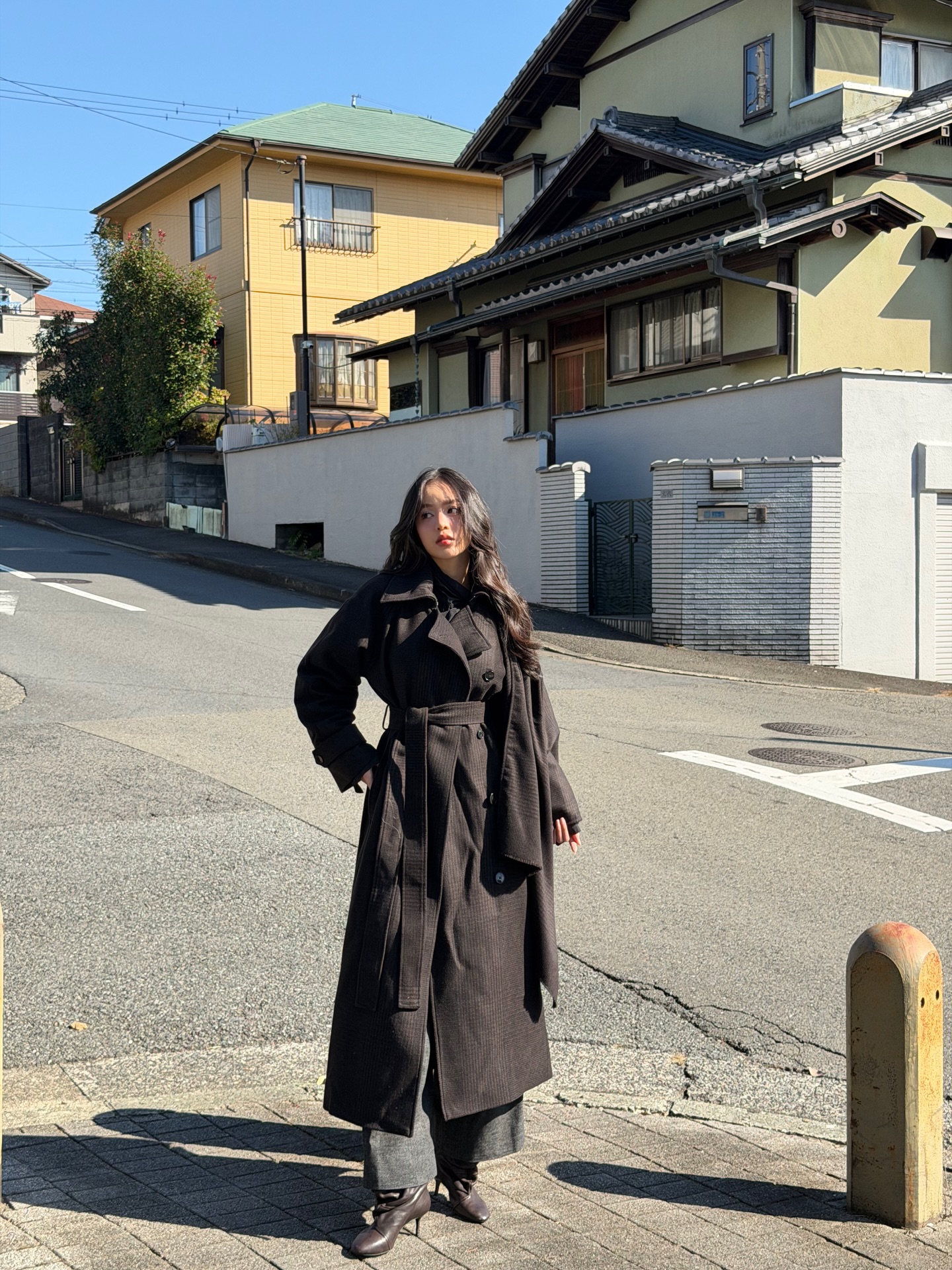 10 bộ cánh tối giản tuyệt đẹp của mỹ nhân Việt, ngắm là không muốn diện đồ cầu kỳ nữa- Ảnh 2. 10 bộ cánh tối giản tuyệt đẹp của mỹ nhân Việt, ngắm là không muốn diện đồ cầu kỳ nữa- Ảnh 2.