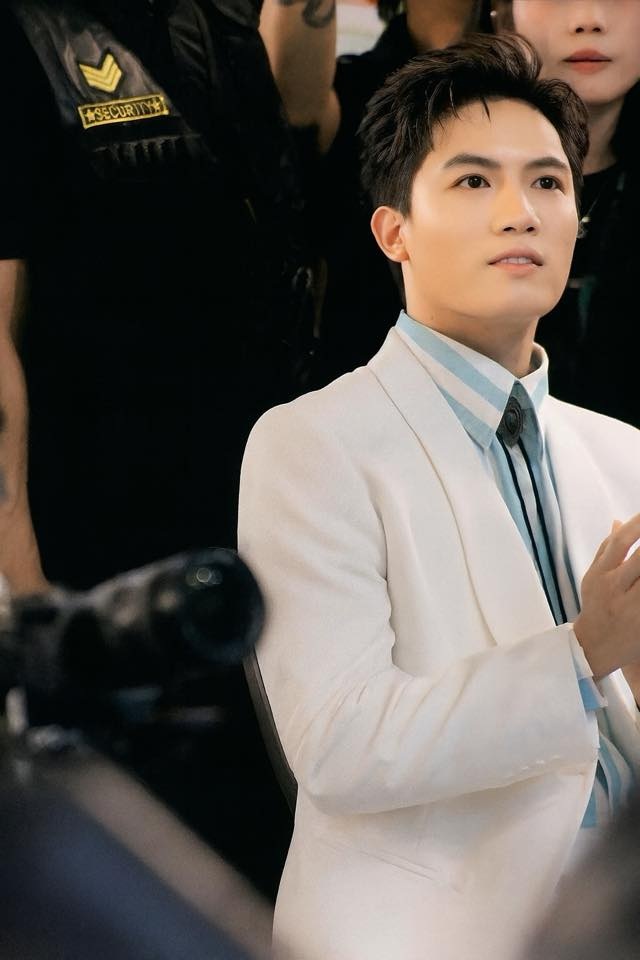 Chuyện gì đang xảy ra với LyLy - Anh Tú?- Ảnh 6. Chuyện gì đang xảy ra với LyLy - Anh Tú?- Ảnh 6.