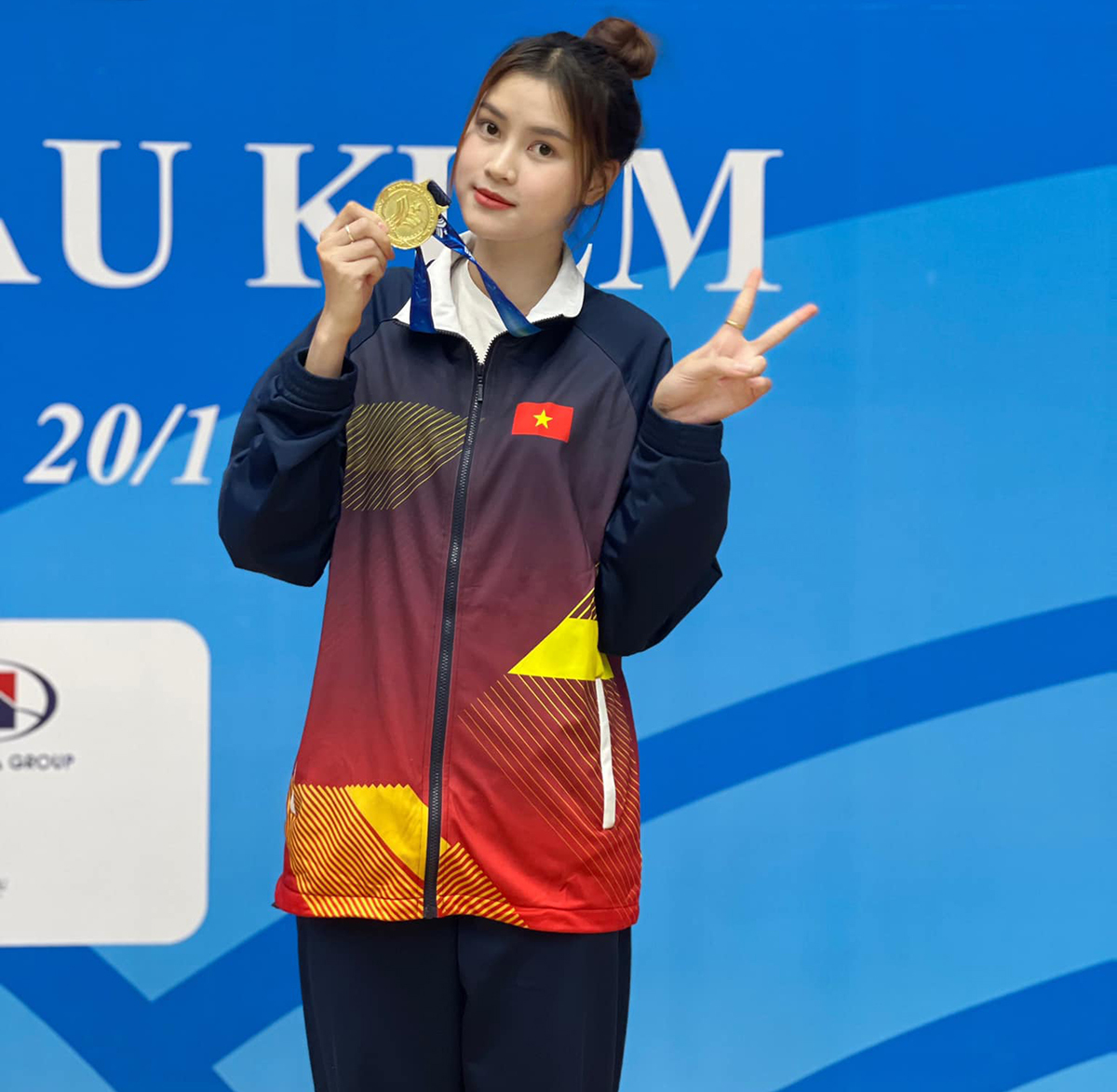 Ngắm đôi chân dài 1m15 của mỹ nhân đấu kiếm Việt, "bản sao Hoa hậu Đỗ Hà" ở SEA Games 33- Ảnh 1. Ngắm đôi chân dài 1m15 của mỹ nhân đấu kiếm Việt, "bản sao Hoa hậu Đỗ Hà" ở SEA Games 33- Ảnh 1.