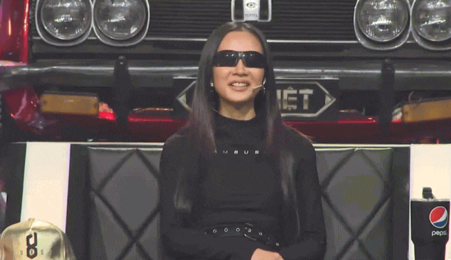 Suboi nhắc thẳng OgeNus: “Các bạn trẻ yêu ai không được thì hạ bệ người đó để nâng mình lên. Nó bình thường quá"- Ảnh 1. Suboi nhắc thẳng OgeNus: “Các bạn trẻ yêu ai không được thì hạ bệ người đó để nâng mình lên. Nó bình thường quá"- Ảnh 1.