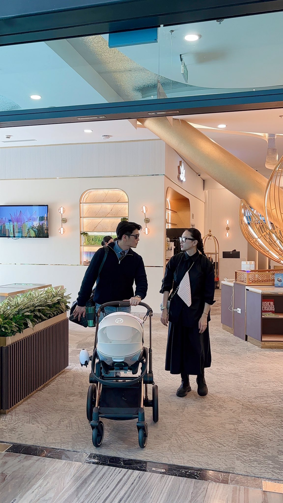 Cuối cùng mẹ bỉm Ngô Thanh Vân cũng chịu hé lộ Cuối cùng mẹ bỉm Ngô Thanh Vân cũng chịu hé lộ