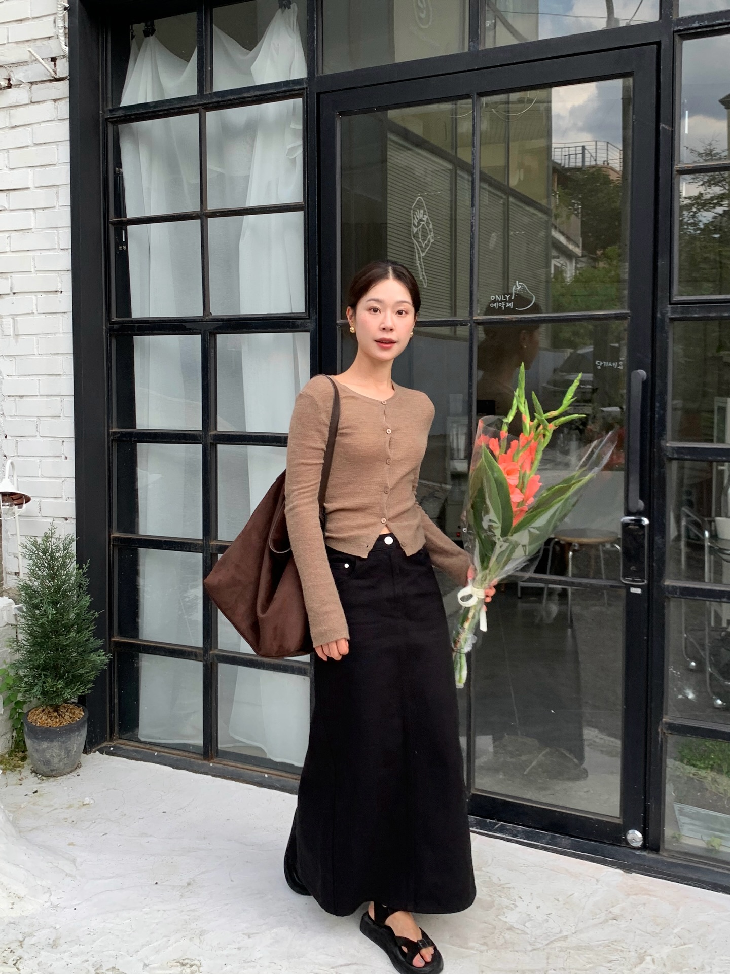 4 mẫu áo len giúp dáng thon thả, như vừa giảm được vài cân- Ảnh 6. 4 mẫu áo len giúp dáng thon thả, như vừa giảm được vài cân- Ảnh 6.