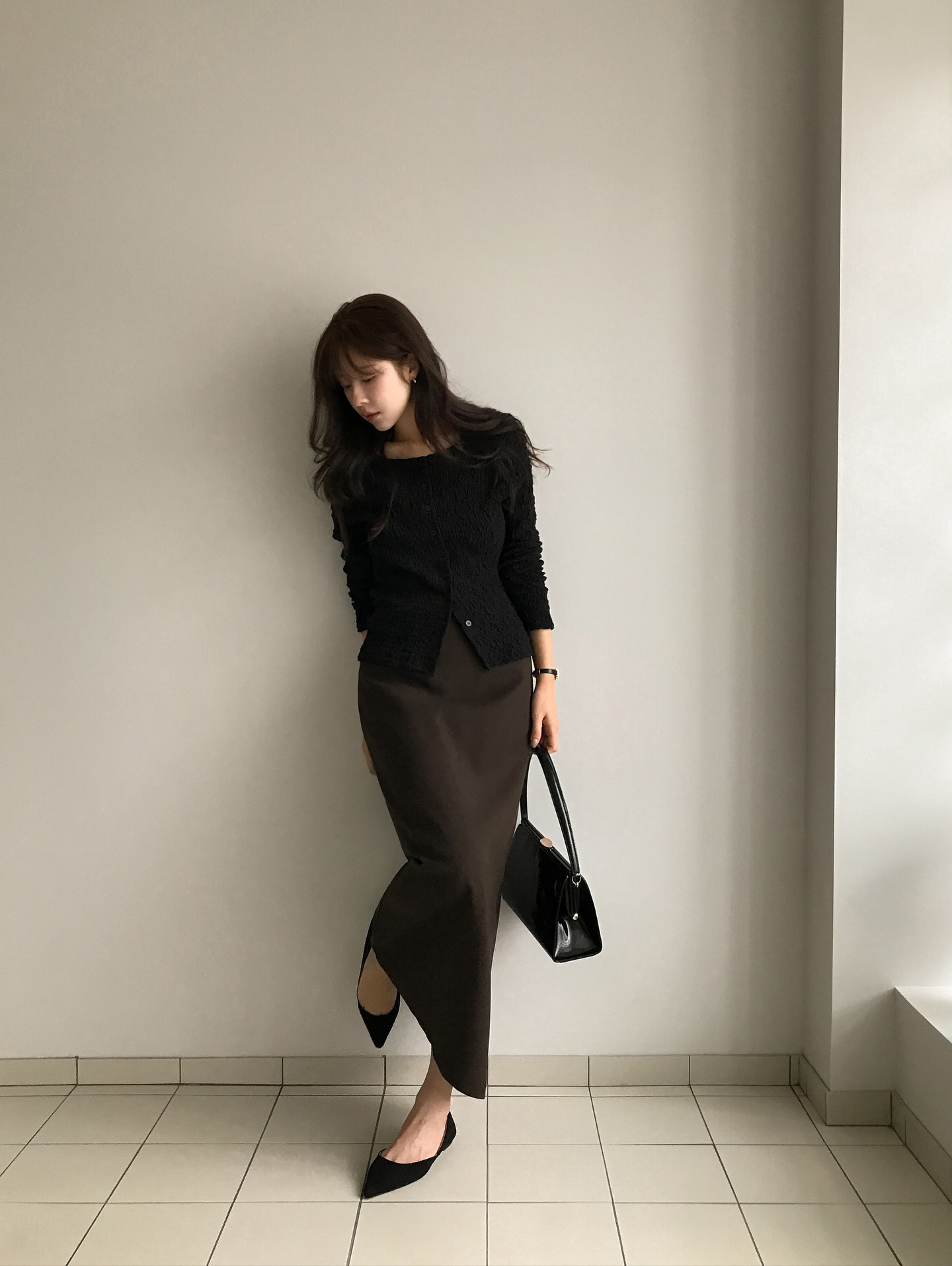 4 công thức mặc chân váy tới công sở trẻ trung, đẹp chuẩn không cần chỉnh- Ảnh 6. 4 công thức mặc chân váy tới công sở trẻ trung, đẹp chuẩn không cần chỉnh- Ảnh 6.