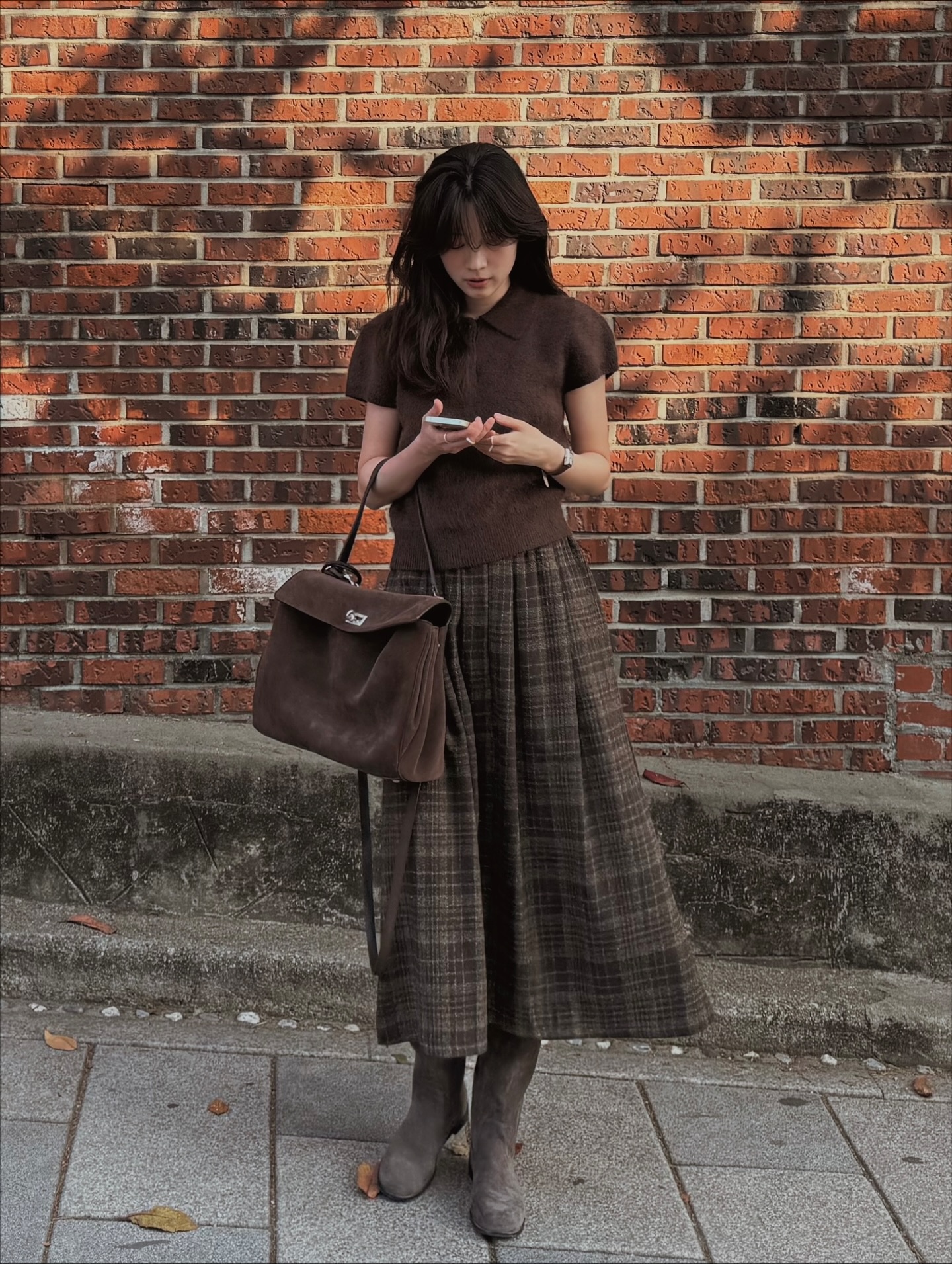 4 công thức mặc chân váy tới công sở trẻ trung, đẹp chuẩn không cần chỉnh- Ảnh 4. 4 công thức mặc chân váy tới công sở trẻ trung, đẹp chuẩn không cần chỉnh- Ảnh 4.