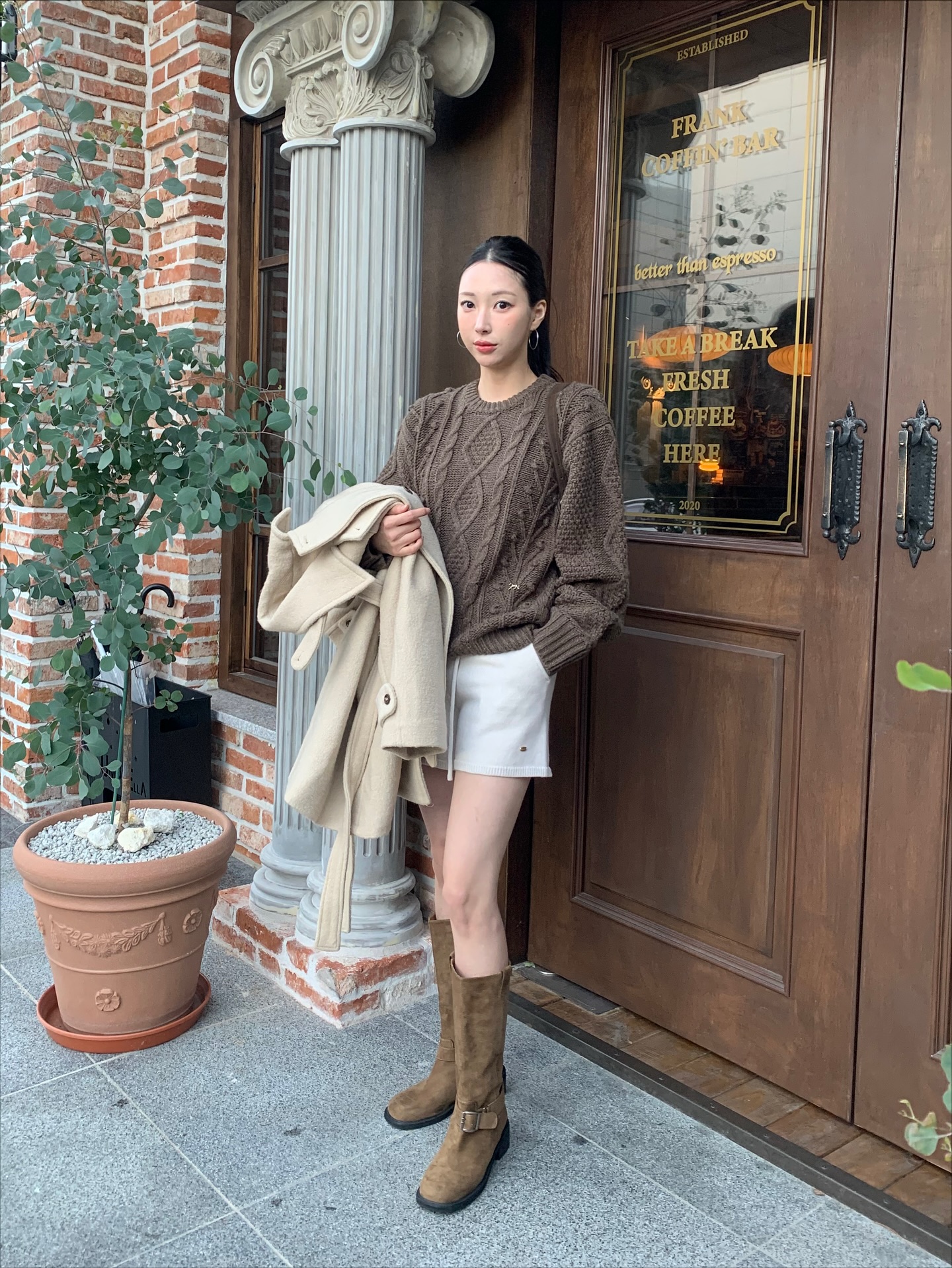 4 mẫu áo len giúp dáng thon thả, như vừa giảm được vài cân- Ảnh 10. 4 mẫu áo len giúp dáng thon thả, như vừa giảm được vài cân- Ảnh 10.