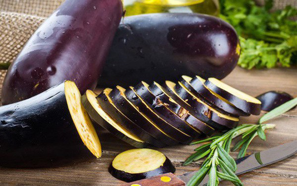 Hãy mua nhiều, phơi khô 4 loại rau củ này: Bạn sẽ có nguyên liệu ăn quanh năm, nấu món gì cũng ngon tuyệt- Ảnh 5. Hãy mua nhiều, phơi khô 4 loại rau củ này: Bạn sẽ có nguyên liệu ăn quanh năm, nấu món gì cũng ngon tuyệt- Ảnh 5.