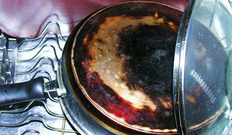 3 lỗi “phá vận” trong bếp ai cũng xem nhẹ: Nhà càng ở càng nặng khí- Ảnh 3.