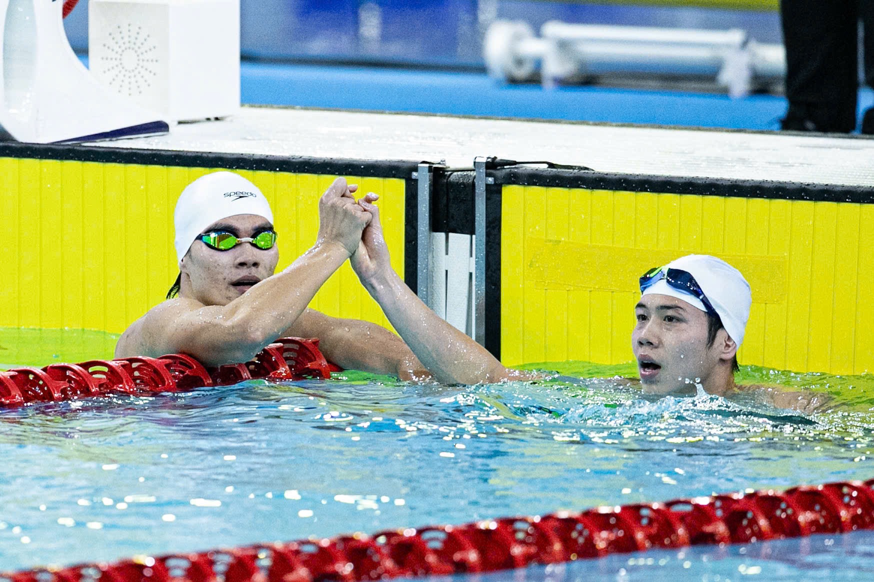Quang Thuấn - em trai Ánh Viên bơi "out trình", xuất sắc giành HCV SEA Games- Ảnh 7. Quang Thuấn - em trai Ánh Viên bơi "out trình", xuất sắc giành HCV SEA Games- Ảnh 7.