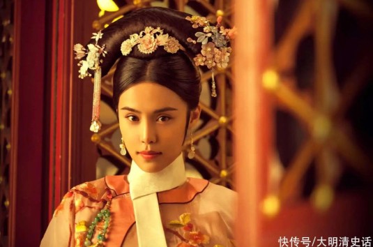 Mỹ nhân được Càn Long ưu ái hơn Lệnh Phi, thăng quan cho cả gia tộc nhưng đột ngột biến mất khỏi hậu cung- Ảnh 2.