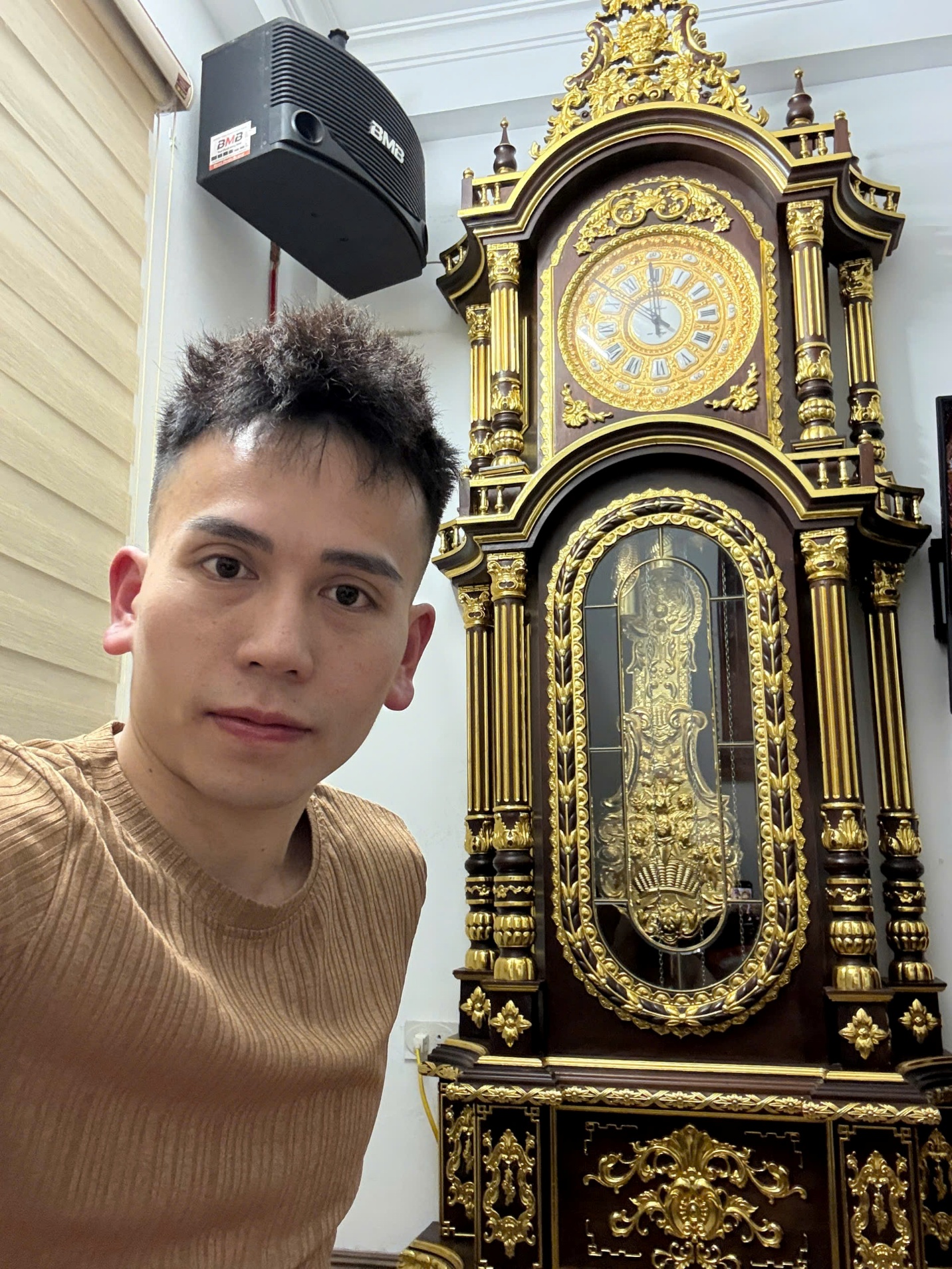 Bán đồng hồ vàng đúc ở đâu giá tốt tại Hà Nội và TP.HCM- Ảnh 4. Bán đồng hồ vàng đúc ở đâu giá tốt tại Hà Nội và TP.HCM- Ảnh 4.