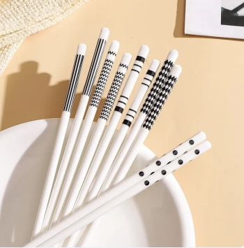 5 thứ "rác nhà" càng giữ càng xui, khuyên bạn thay mới càng sớm càng tốt- Ảnh 3.