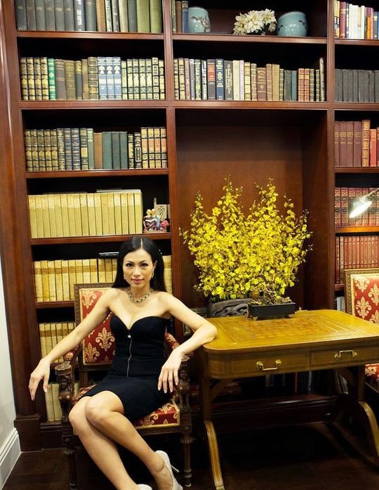 "Hoa hậu giàu nhất Việt Nam" lấy chồng giáo sư tiến sĩ, không đăng ký kết hôn, bất động sản trải dài 3 châu lục- Ảnh 6. "Hoa hậu giàu nhất Việt Nam" lấy chồng giáo sư tiến sĩ, không đăng ký kết hôn, bất động sản trải dài 3 châu lục- Ảnh 6.