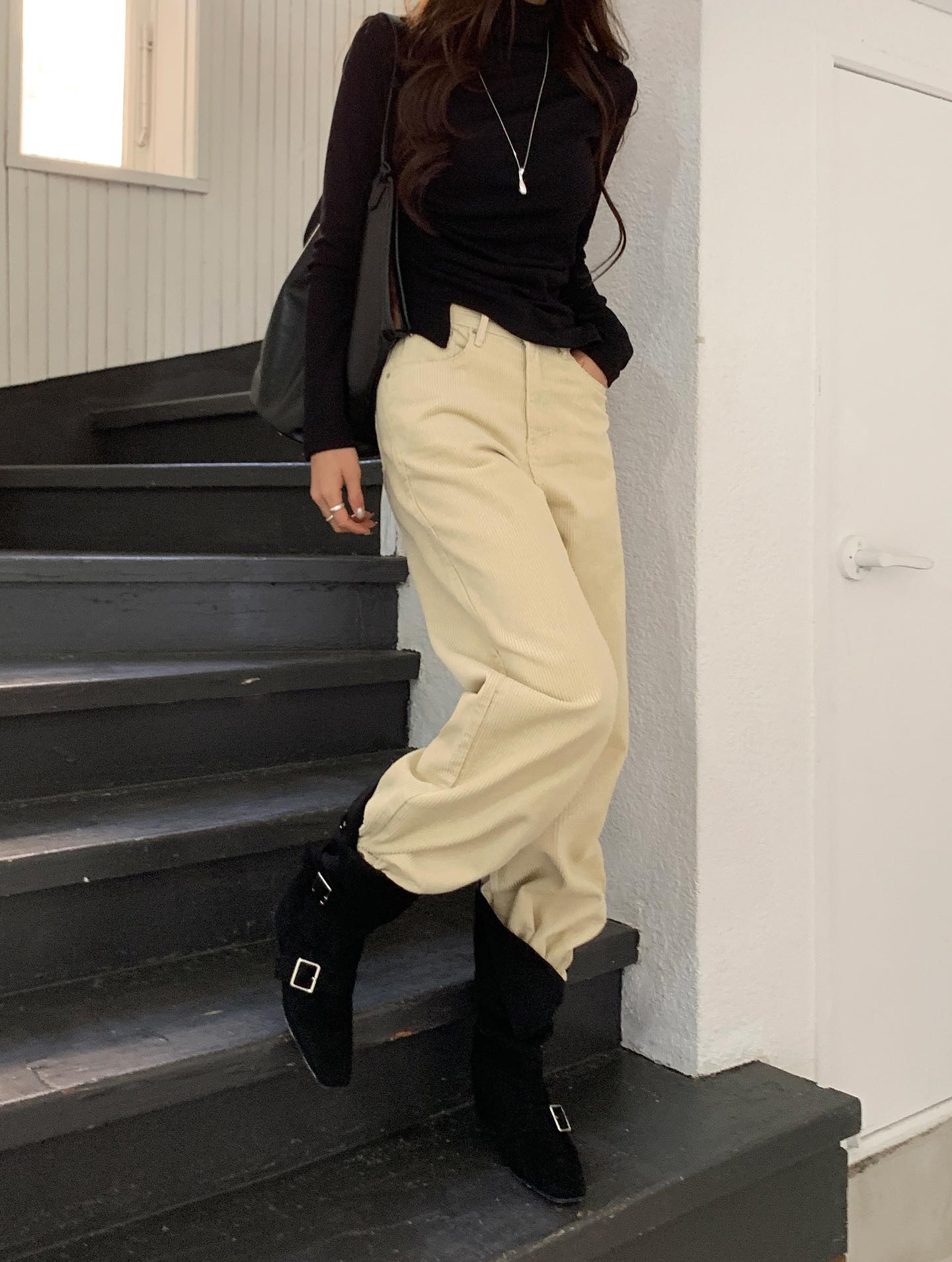 5 mẫu quần dài phủ sóng suốt năm 2025, toàn kiểu đẹp trường tồn với thời gian- Ảnh 2. 5 mẫu quần dài phủ sóng suốt năm 2025, toàn kiểu đẹp trường tồn với thời gian- Ảnh 2.