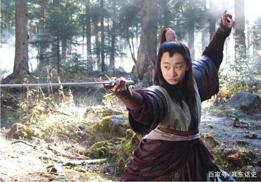 Cao thủ của Kim Dung: Người có đồ đệ gây chấn động võ lâm nhưng bị tác giả "xóa sổ" khỏi giang hồ- Ảnh 3. Cao thủ của Kim Dung: Người có đồ đệ gây chấn động võ lâm nhưng bị tác giả "xóa sổ" khỏi giang hồ- Ảnh 3.