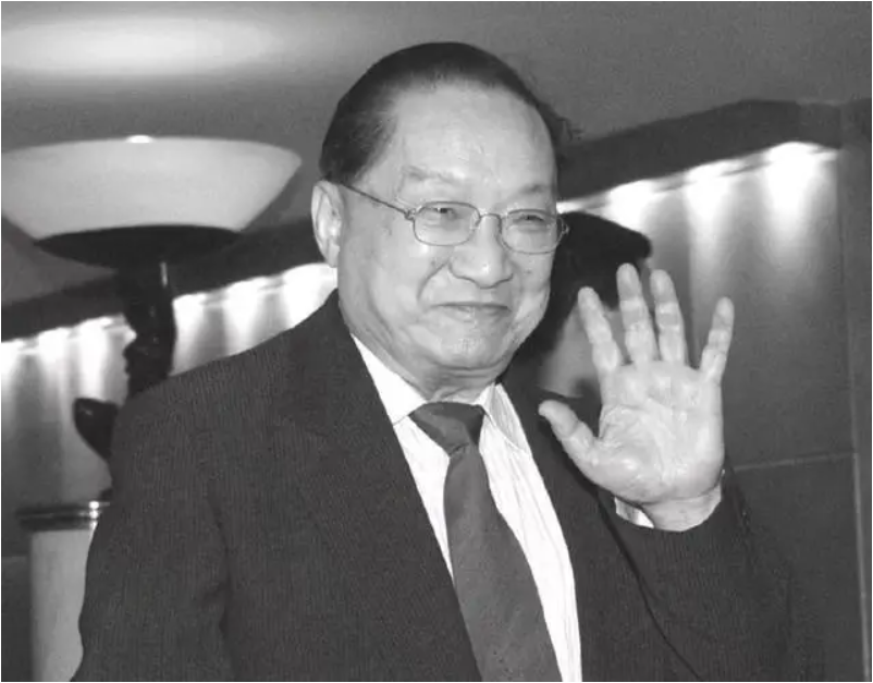 Cao thủ của Kim Dung: Người có đồ đệ gây chấn động võ lâm nhưng bị tác giả "xóa sổ" khỏi giang hồ- Ảnh 1. Cao thủ của Kim Dung: Người có đồ đệ gây chấn động võ lâm nhưng bị tác giả "xóa sổ" khỏi giang hồ- Ảnh 1.