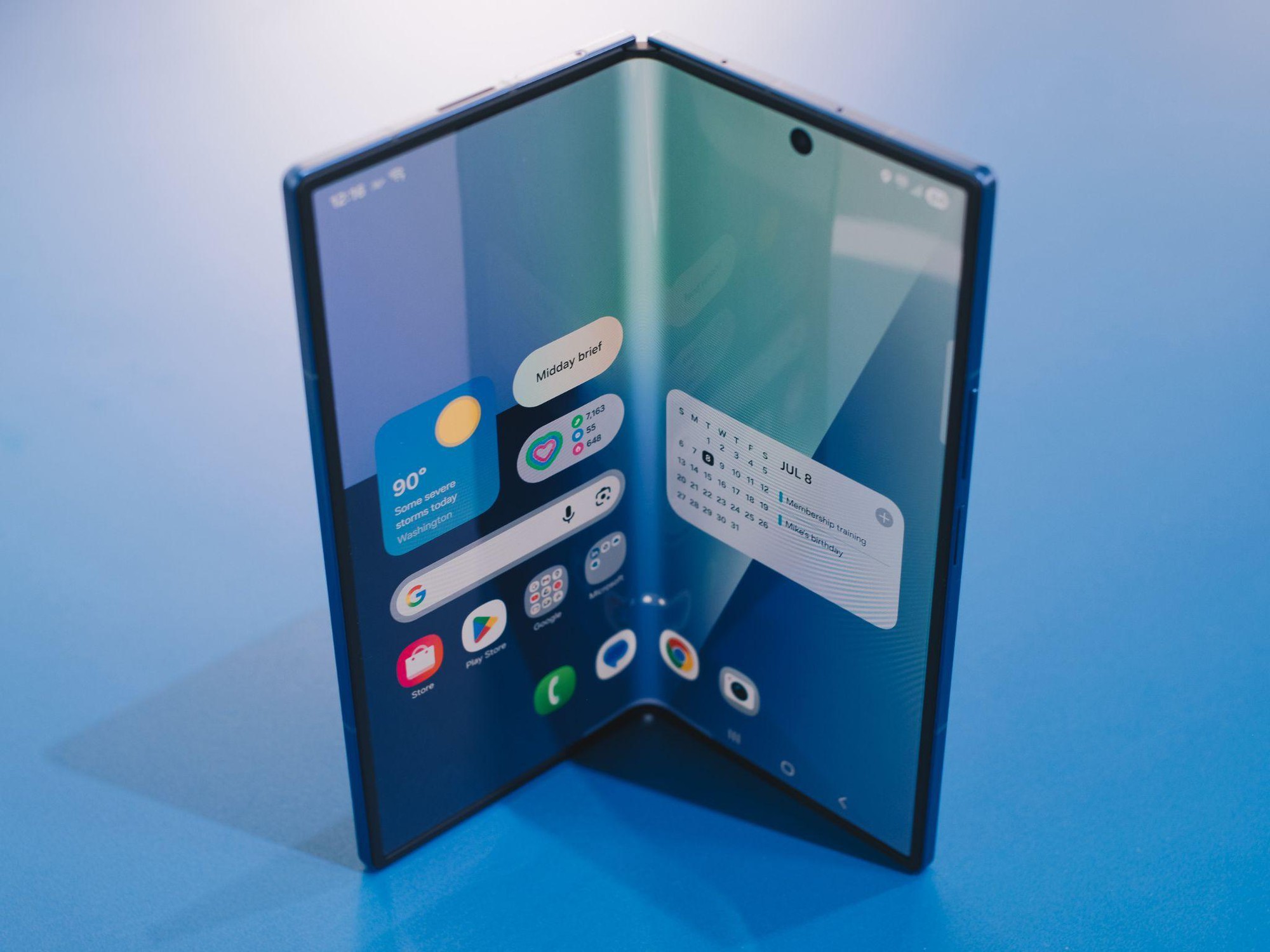 Từ bàn làm việc đến dạo phố: Galaxy Z Fold7 là thiết bị mà bạn cần cho mùa lễ hội này- Ảnh 1. Từ bàn làm việc đến dạo phố: Galaxy Z Fold7 là thiết bị mà bạn cần cho mùa lễ hội này- Ảnh 1.