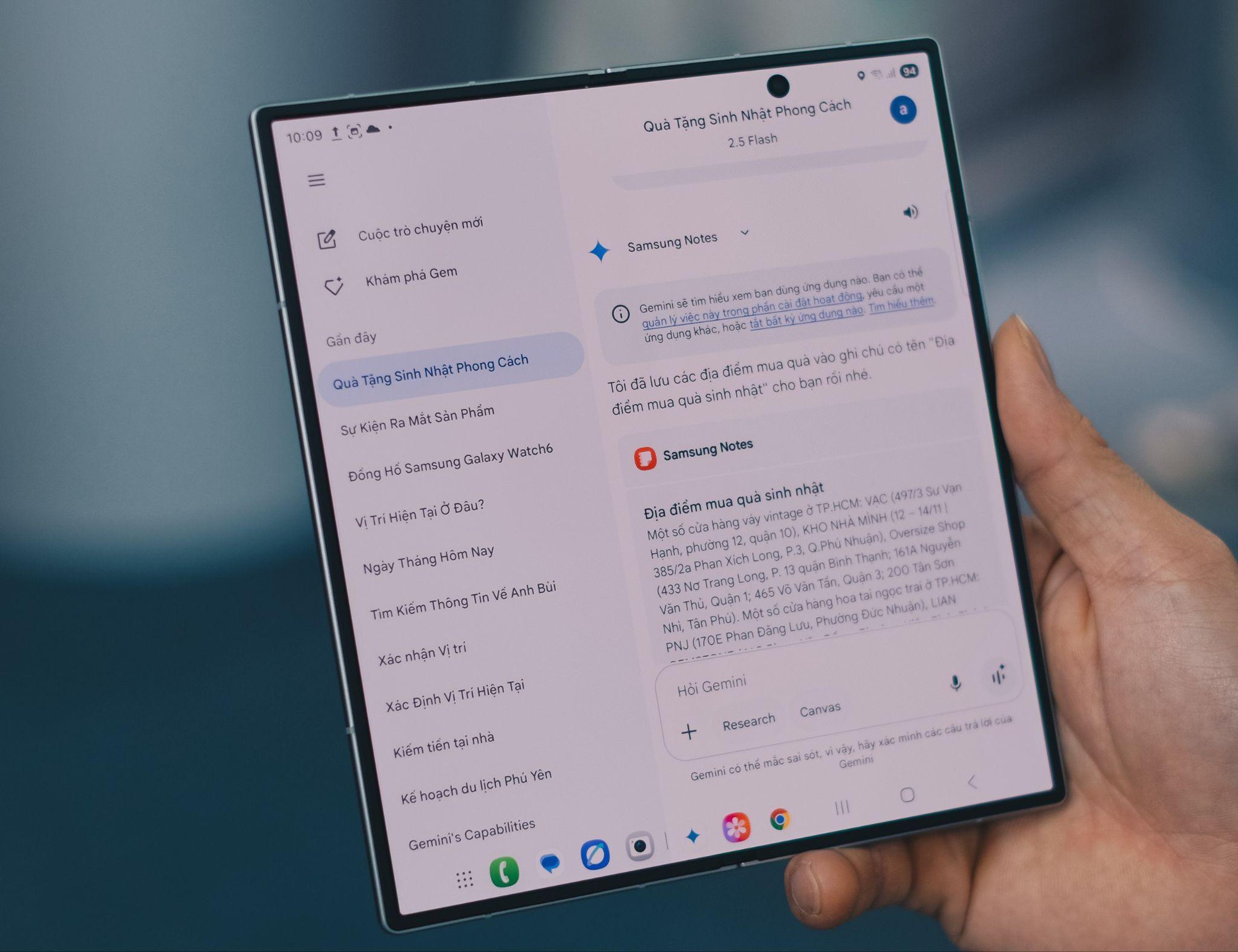 Từ bàn làm việc đến dạo phố: Galaxy Z Fold7 là thiết bị mà bạn cần cho mùa lễ hội này- Ảnh 3. Từ bàn làm việc đến dạo phố: Galaxy Z Fold7 là thiết bị mà bạn cần cho mùa lễ hội này- Ảnh 3.