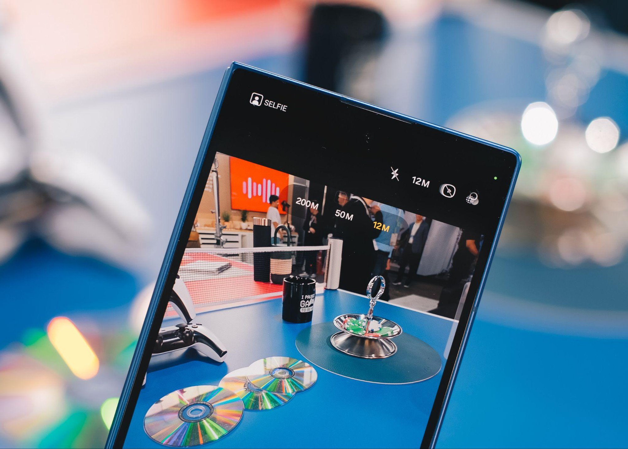 Từ bàn làm việc đến dạo phố: Galaxy Z Fold7 là thiết bị mà bạn cần cho mùa lễ hội này- Ảnh 7. Từ bàn làm việc đến dạo phố: Galaxy Z Fold7 là thiết bị mà bạn cần cho mùa lễ hội này- Ảnh 7.