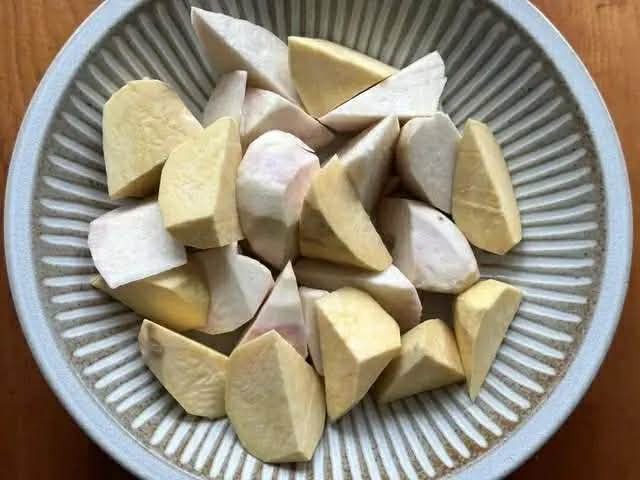 Món ăn hoàn hảo cho bữa cơm mùa đông: Hấp 2 nguyên liệu này cùng nhau sẽ quyện vị, mềm ngon bất ngờ- Ảnh 6. Món ăn hoàn hảo cho bữa cơm mùa đông: Hấp 2 nguyên liệu này cùng nhau sẽ quyện vị, mềm ngon bất ngờ- Ảnh 6.