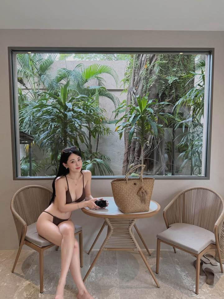 Quyết tâm thay đổi sự nghiệp, cô nàng lột xác thành hot girl du lịch 24/7- Ảnh 8. Quyết tâm thay đổi sự nghiệp, cô nàng lột xác thành hot girl du lịch 24/7- Ảnh 8.