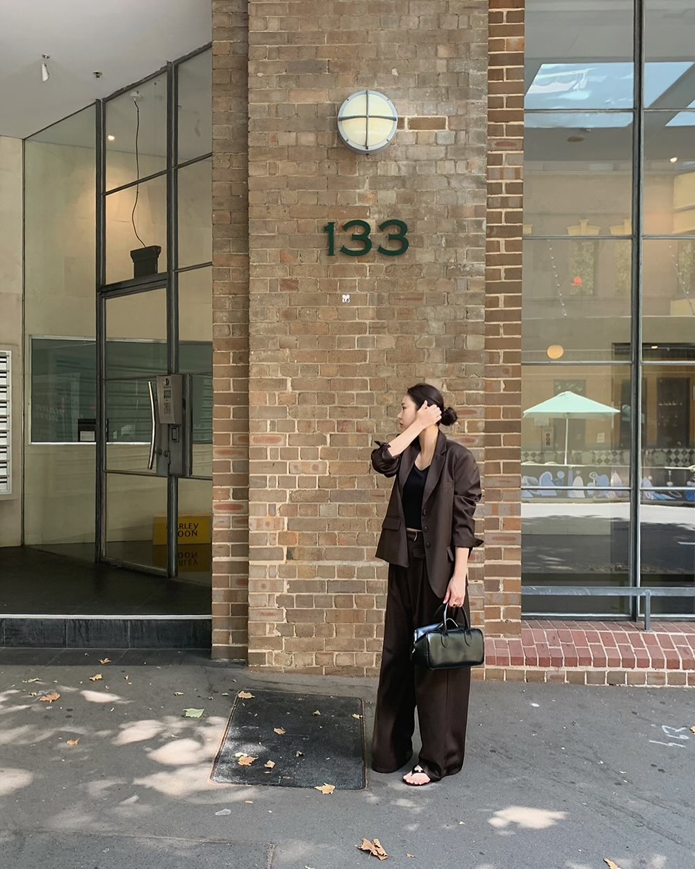 Áo blazer và quần âu: Công thức nhân đôi sự thanh lịch, mặc đi làm 5 ngày 1 tuần cũng không thấy chán- Ảnh 4. Áo blazer và quần âu: Công thức nhân đôi sự thanh lịch, mặc đi làm 5 ngày 1 tuần cũng không thấy chán- Ảnh 4.