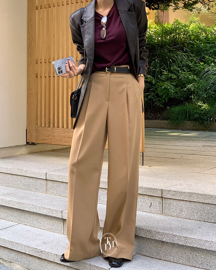 Áo blazer và quần âu: Công thức nhân đôi sự thanh lịch, mặc đi làm 5 ngày 1 tuần cũng không thấy chán- Ảnh 11. Áo blazer và quần âu: Công thức nhân đôi sự thanh lịch, mặc đi làm 5 ngày 1 tuần cũng không thấy chán- Ảnh 11.