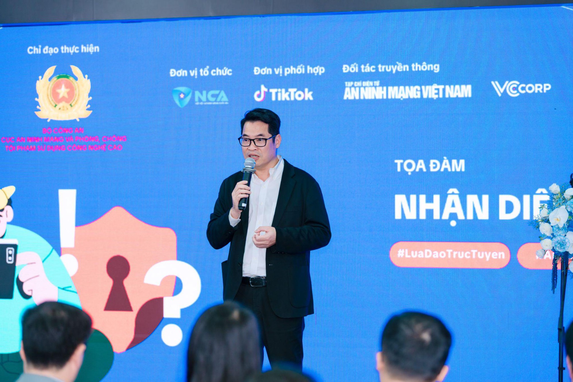 Chống lừa đảo trực tuyến: Lan tỏa thông điệp 'Nhận diện bẫy lừa'- Ảnh 2. Chống lừa đảo trực tuyến: Lan tỏa thông điệp 'Nhận diện bẫy lừa'- Ảnh 2.