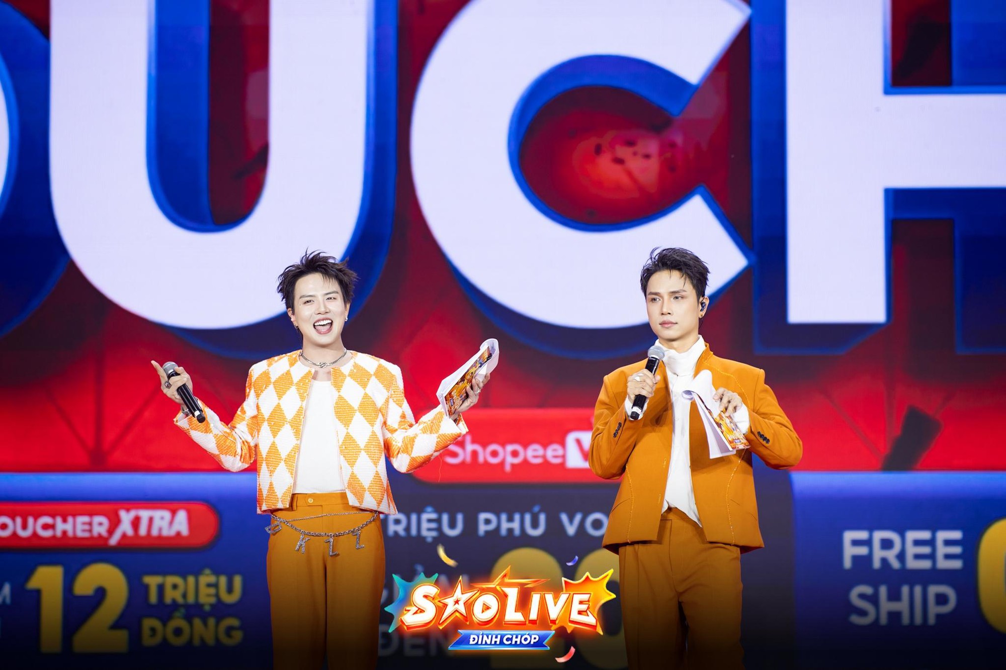 Visual - Vocal - Viral: Tất cả hội tụ bùng nổ tại Birthday Music Show - Shopee Sao Live Đỉnh Chóp 12.12- Ảnh 3. Visual - Vocal - Viral: Tất cả hội tụ bùng nổ tại Birthday Music Show - Shopee Sao Live Đỉnh Chóp 12.12- Ảnh 3.