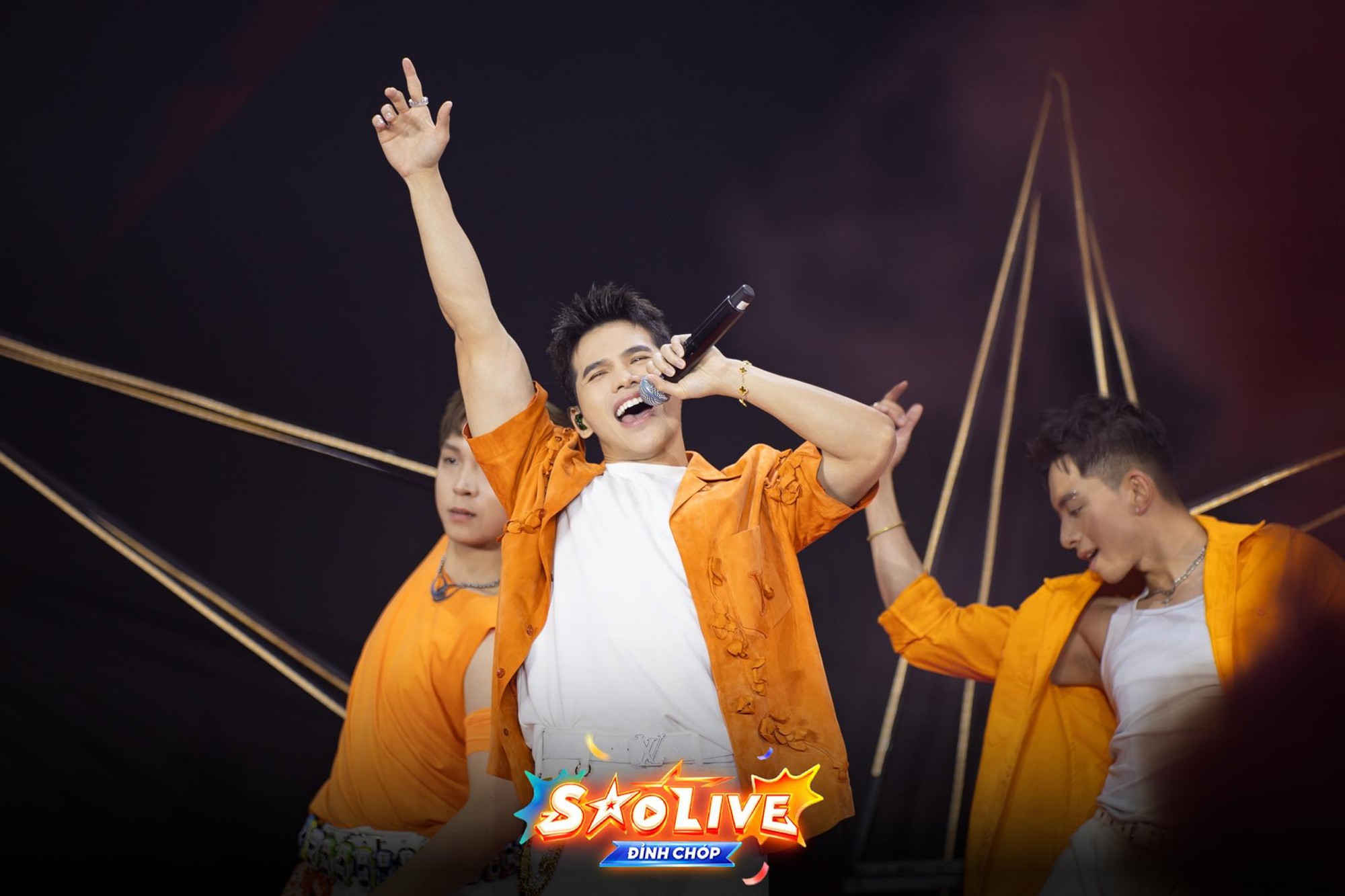 Visual - Vocal - Viral: Tất cả hội tụ bùng nổ tại Birthday Music Show - Shopee Sao Live Đỉnh Chóp 12.12- Ảnh 6. Visual - Vocal - Viral: Tất cả hội tụ bùng nổ tại Birthday Music Show - Shopee Sao Live Đỉnh Chóp 12.12- Ảnh 6.