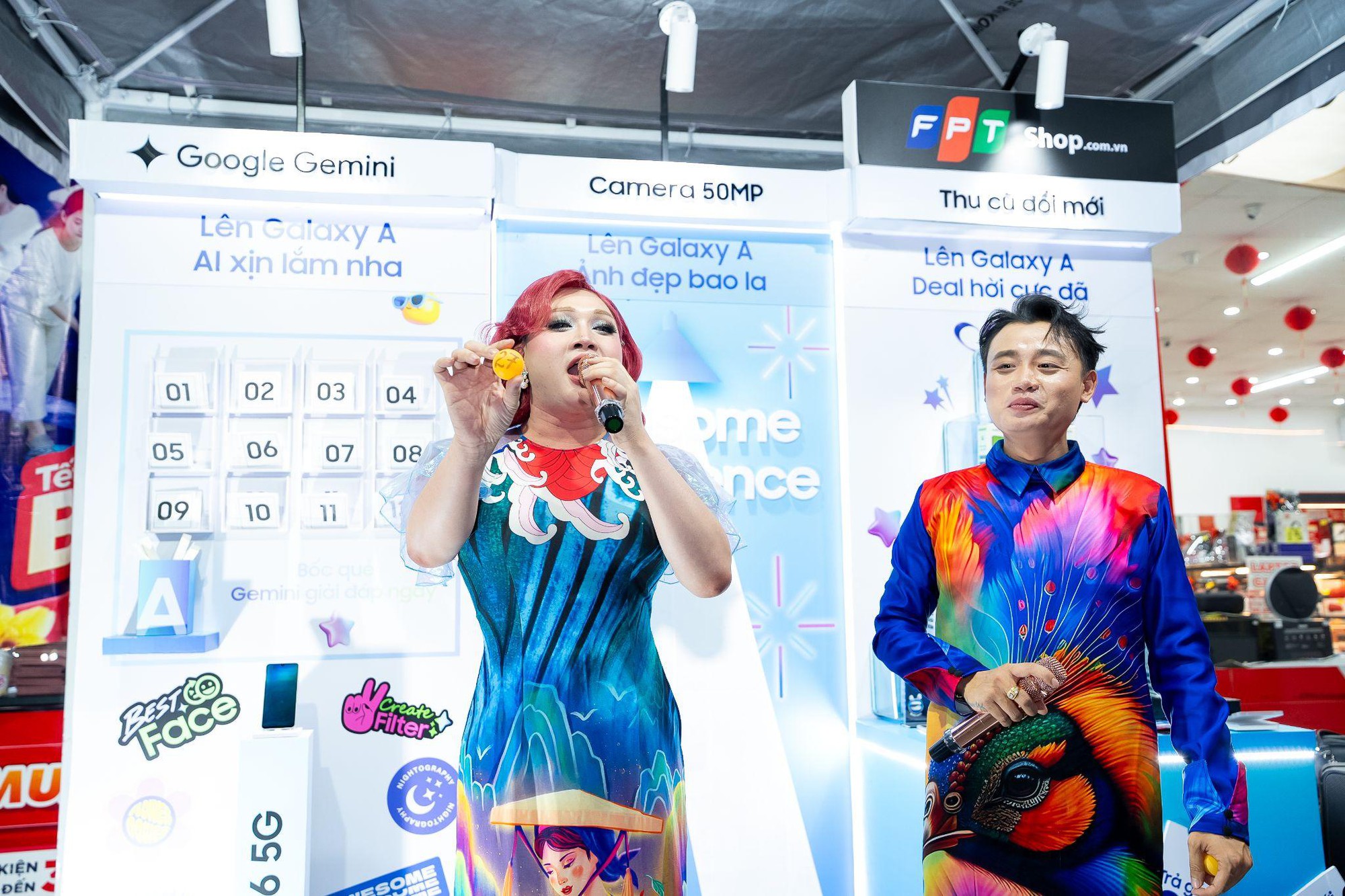 Awesome Immersive Tour mang lô tô, xin xăm đến phố đi bộ Nguyễn Huệ - thu hút loạt TikToker và sao đình đám- Ảnh 10.