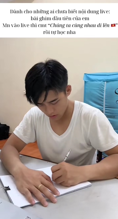 Tìm thấy những "báu vật nhan sắc của nhà nước" trong năm 2025- Ảnh 25. Tìm thấy những "báu vật nhan sắc của nhà nước" trong năm 2025- Ảnh 25.