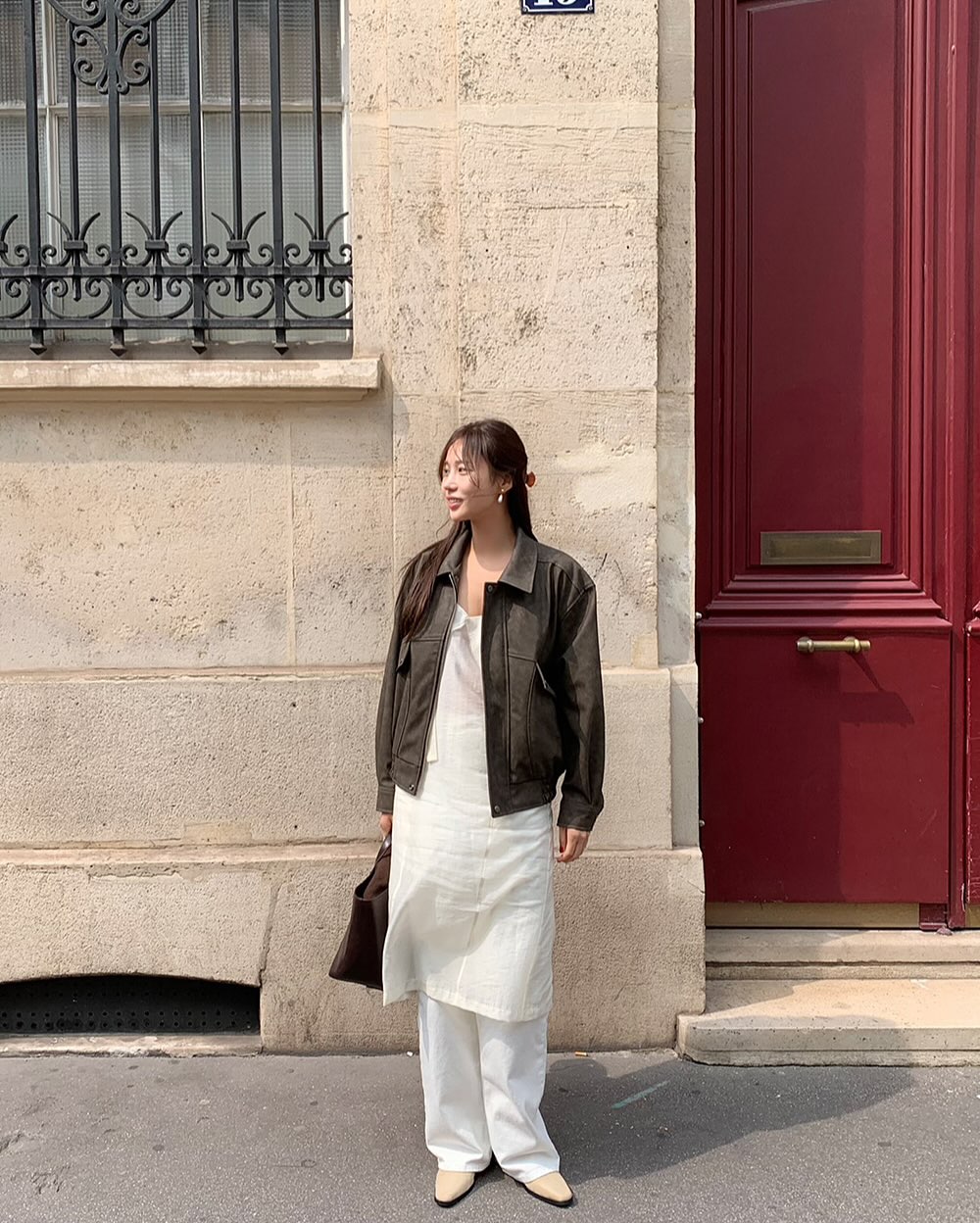 5 mẫu áo khoác sang trọng nhất, bên trong mặc đơn giản mấy cũng thành đẳng cấp- Ảnh 6. 5 mẫu áo khoác sang trọng nhất, bên trong mặc đơn giản mấy cũng thành đẳng cấp- Ảnh 6.