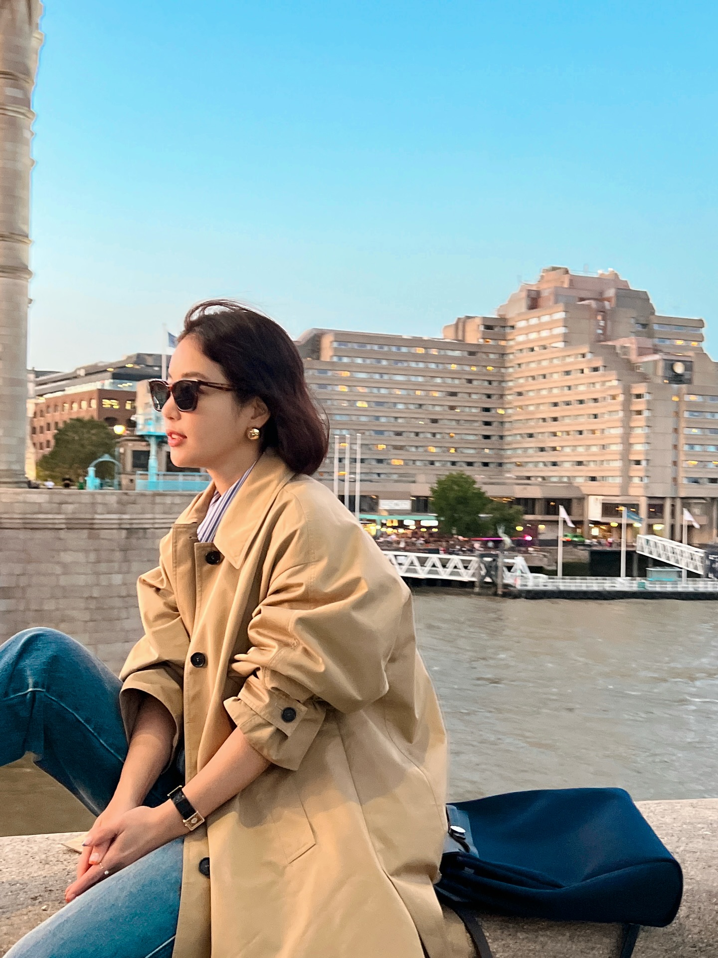 5 cách mặc quần jeans dành cho phụ nữ trên 40 tuổi: Đẹp và sang tới độ hoàn hảo- Ảnh 6. 5 cách mặc quần jeans dành cho phụ nữ trên 40 tuổi: Đẹp và sang tới độ hoàn hảo- Ảnh 6.